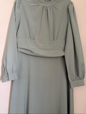 Vintage Sage Green Long Sleeve Midi Dress